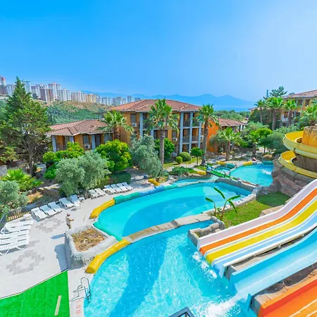 Sahara Aqua Halal Hotel